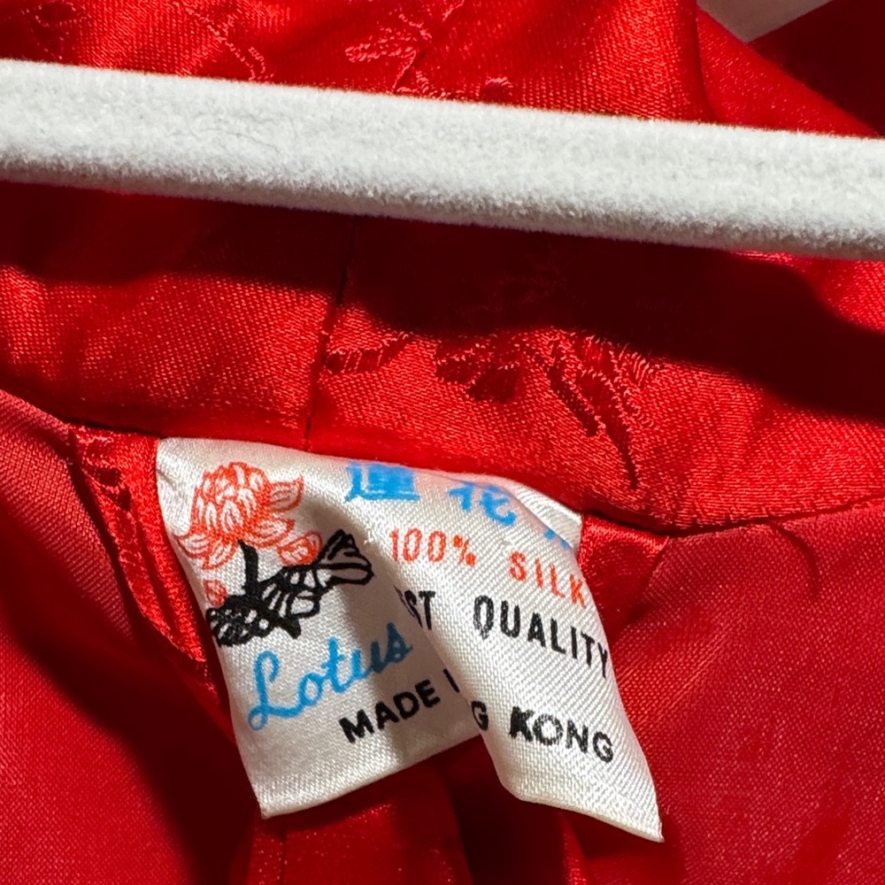 Lotus Vibrant Red Women's Kimono 100%silk - Picture 2 of 7